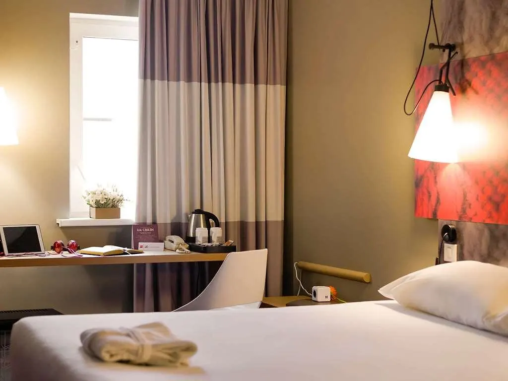 Ibis Irun Hotel 0*,